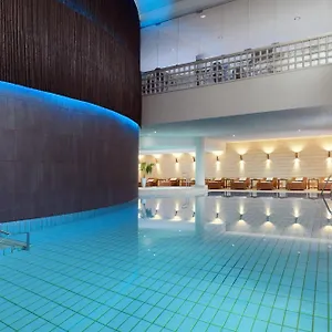 Le Meridien Hotel